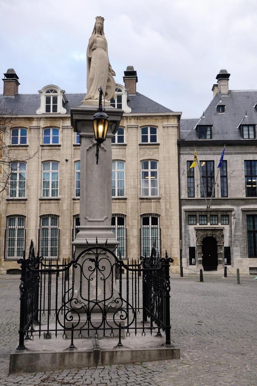 The View - Spacious 2 Bdr Appt In With View Antwerpen